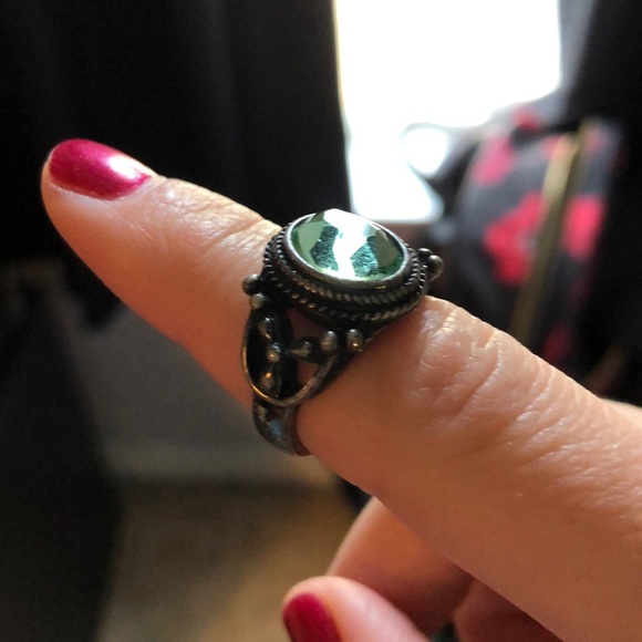 Ring, with green "crystal" - Picture 2 of 2